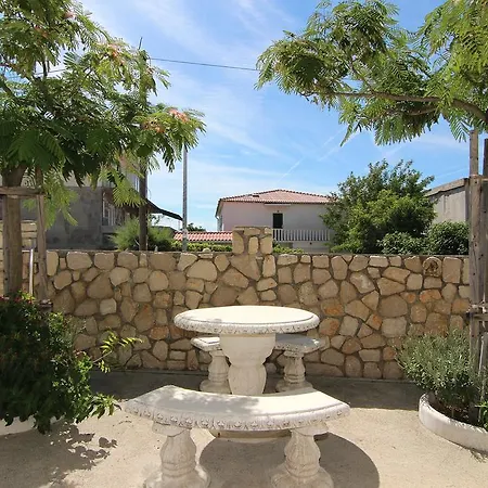 Corny Διαμέρισμα *