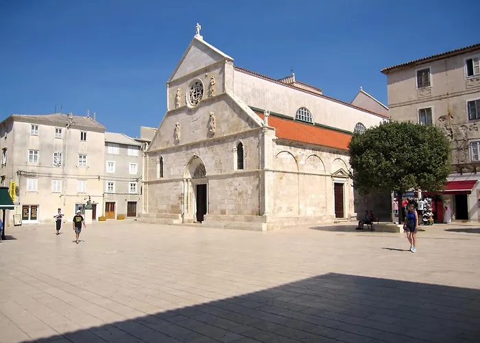 Corny Апартаменты