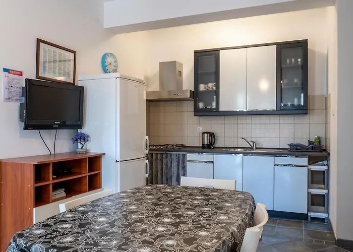 Corny Апартаменты